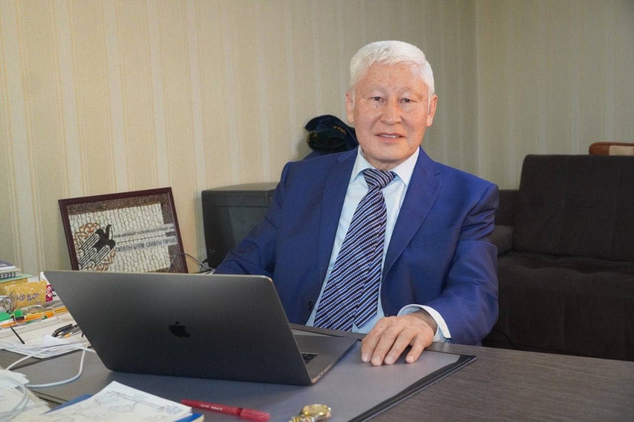 Нағыз үйдегі порно Орыс қожайынша порно сисады